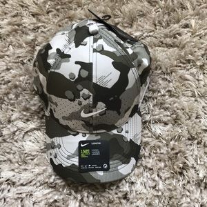 camo hat nike